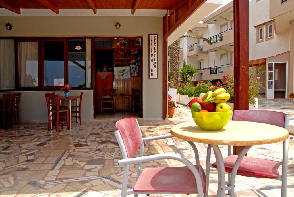Pension Kyriakos Плакиас Экстерьер фото