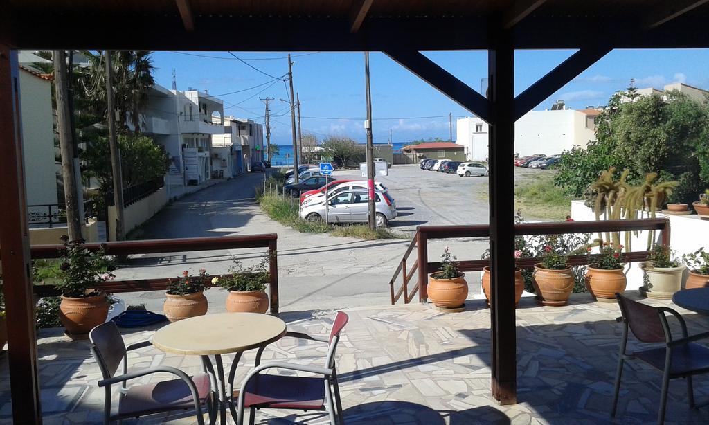 Pension Kyriakos Плакиас Экстерьер фото